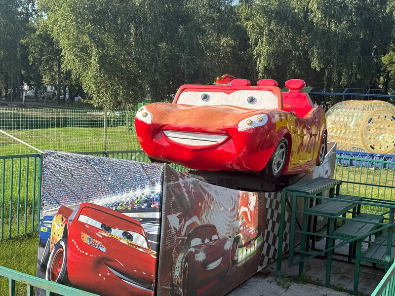 Летающая машинка
