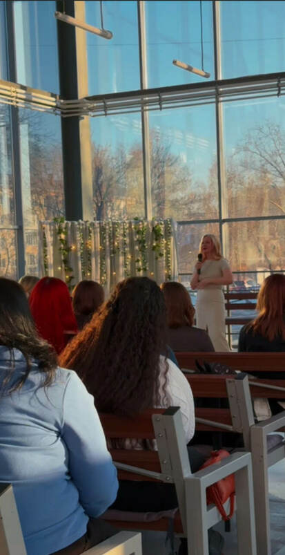 Девичник в парке с командой МОХ - это было ярко, душевно и очень стильно!