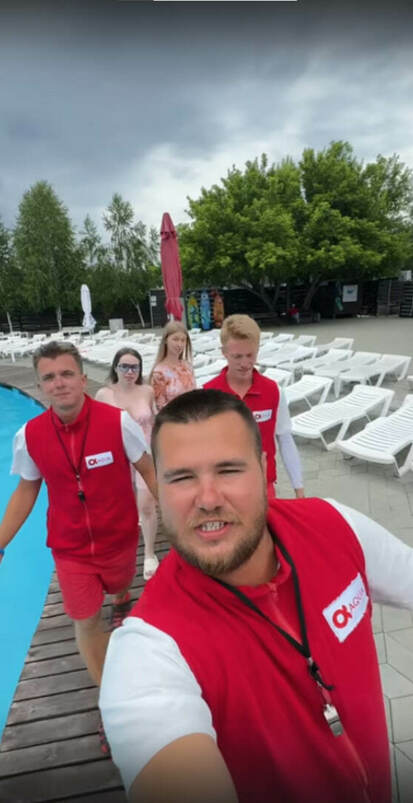Команда Арлекино AQUA ждёт тебя у бассейна — как только погода наладится ☀️